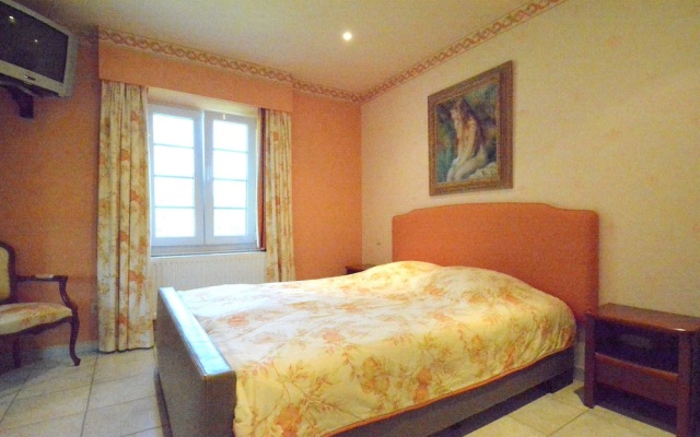 Charming Villa in Noirefontaine Near Forest