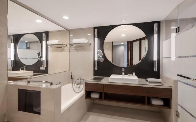 InterContinental Shanghai Pudong Hotel by IHG