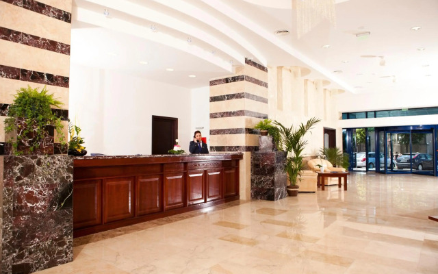 Grand Hotel