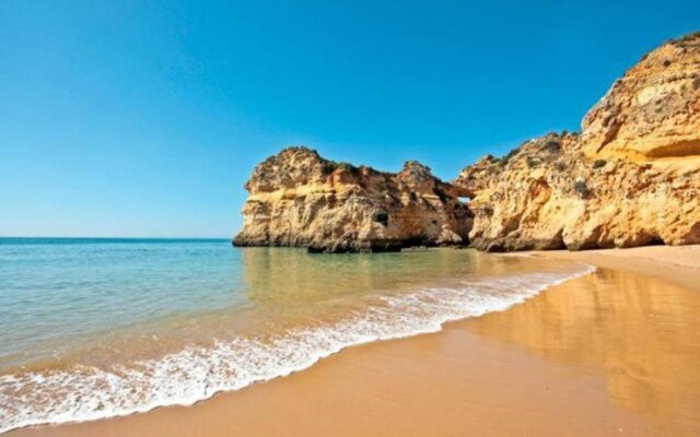 Apartment With Pool - Albufeira