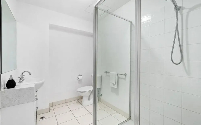 LIZZI, Melbourne Studio Apartment