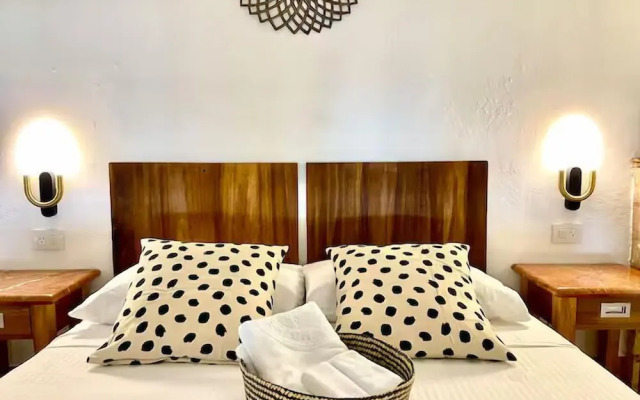 Paseo Colonial - Sanctuary 2