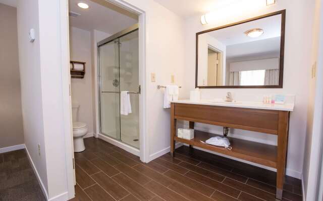 Hampton Inn & Suites Pittsburgh/Harmarville