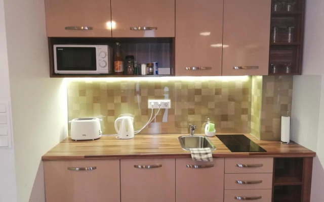 Embassy Studio Apartment Citypark