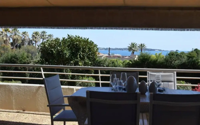 Sea View in Golfe-juan Near Cannes Beach