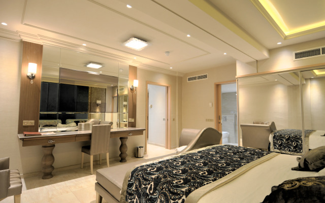 Adams Beach Hotel & Spa