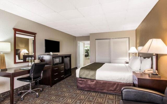 Clarion Hotel & Conference Center Tampa