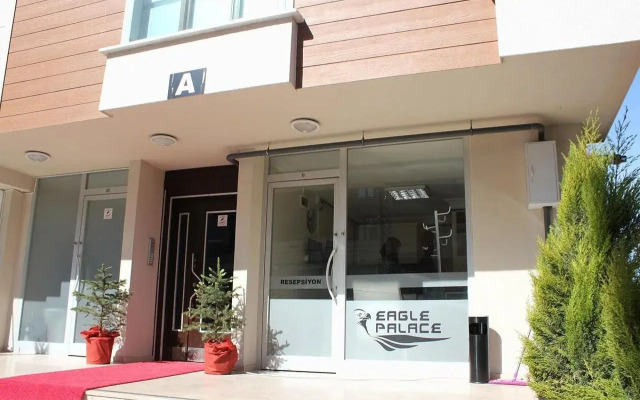 216 Eagle Palace Suite