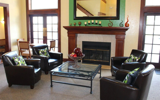 Chase Suite Hotel Newark-Fremont