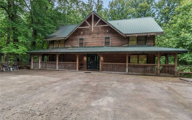 Big Bear 2 - Five Bedroom Cabin