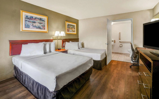 Motel 6 Lester, PA - Philadelphia Airport