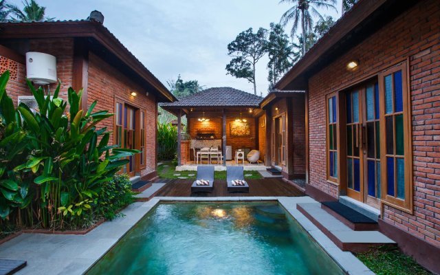 Ubud Raya Villa