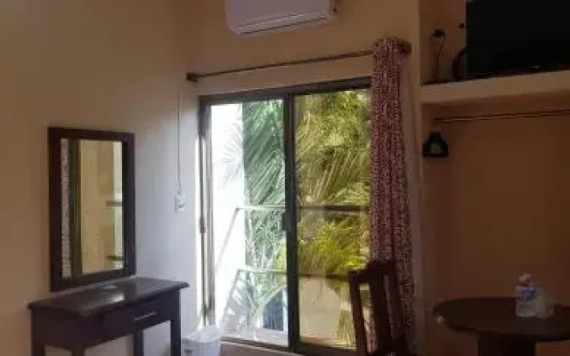 Hotel Maya