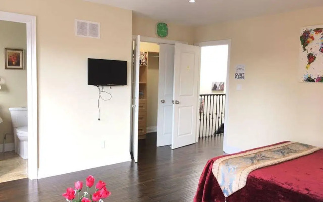 Downtown Comfortable Guest House