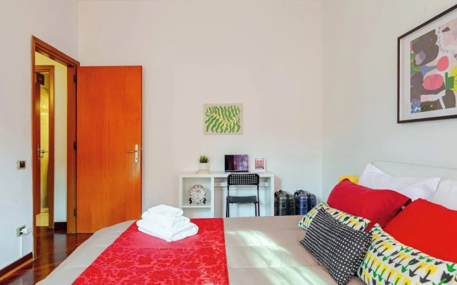 Cozy Eur Apartment With Central Location