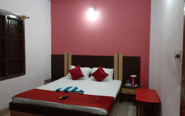 Goroomgo Puri Dham Lodge Puri