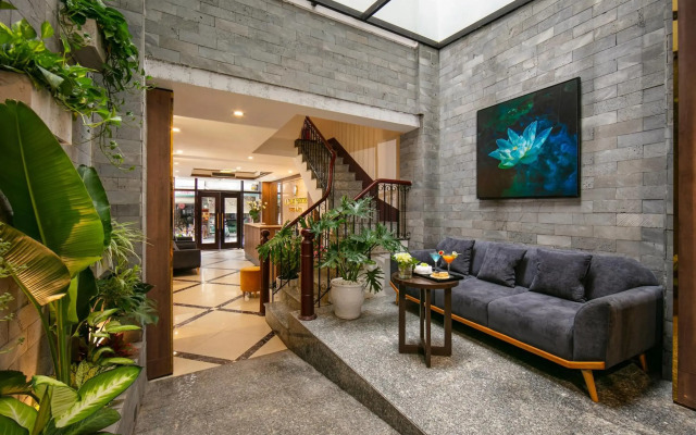 Hanoi La Palm Premier Hotel&Spa