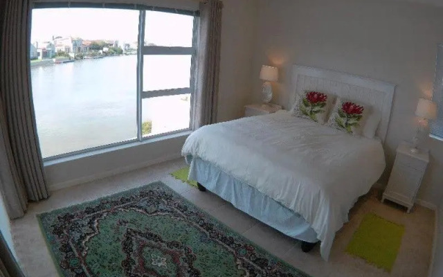 Sunbird-Admiral Island Holiday House