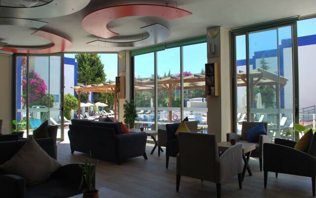 Serpina Hotel - Adults Only