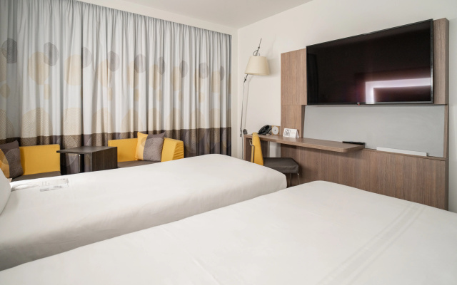 Novotel London Brentford - Image 3