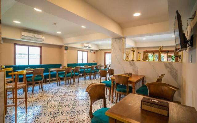 Siri Nakornpink Chiang Mai Hotel (Sha Plus+)