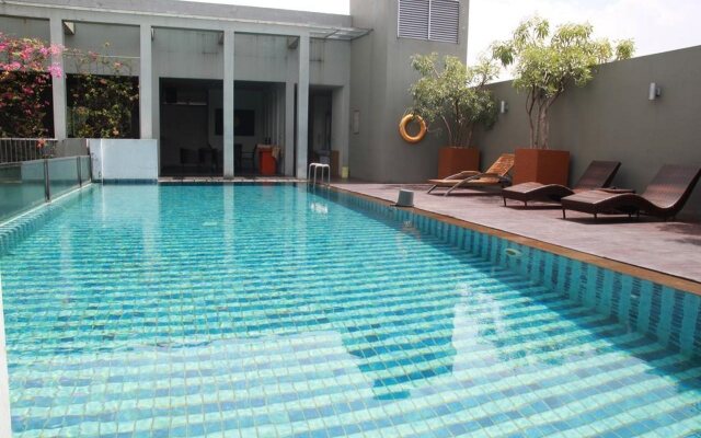 Sparks Life Jakarta, ARTOTEL Curated