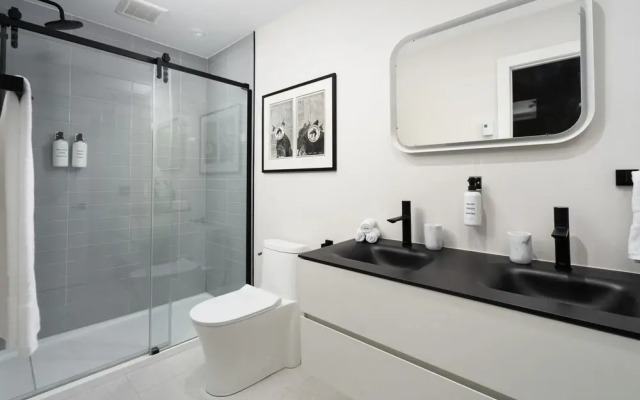 François-Denis Apartments