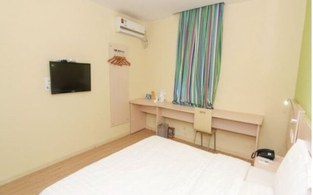 7 Days Premium· Changchun Renmin Street Pingquan Road