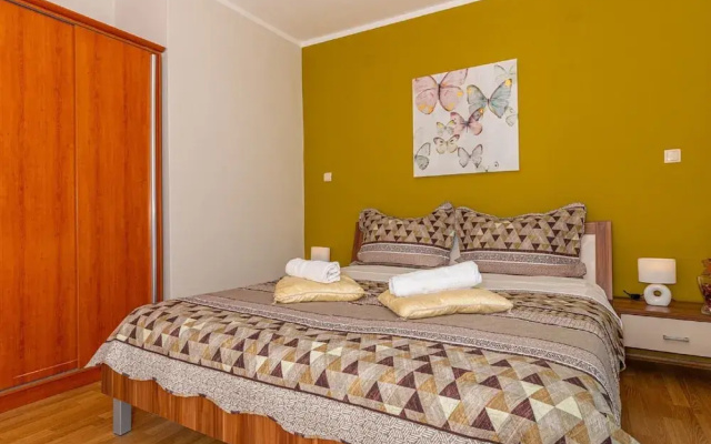Apartment in Dramalj Near Beach & Pool