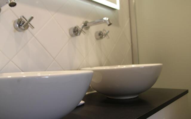 Welcoming Holiday Home in Heiloo with Sunlit Terrace