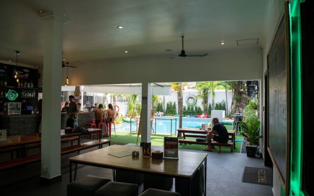 Mad Monkey Siem Reap - Hostel