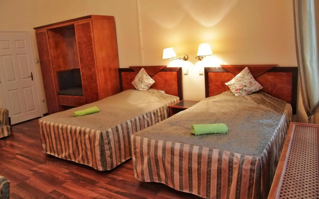 Evergreen Budapest Bed & Breakfast and Guest House