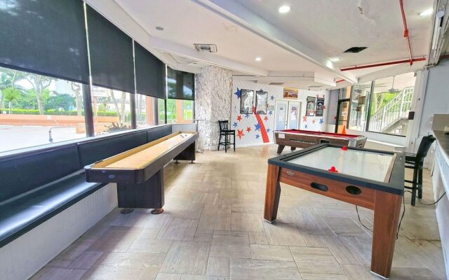 Fort Lauderdale Beach Resort by Vacatia