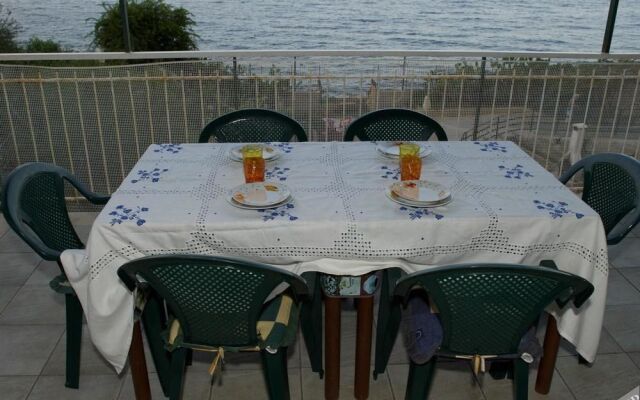 House With 4 Bedrooms in Palermo, With Wonderful sea View, Enclosed Ga