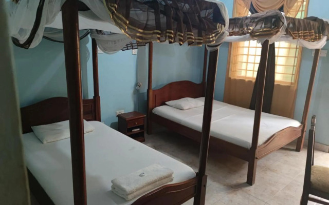 Titanic Hotel - Kilifi