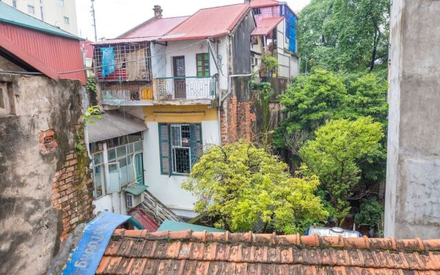 Hanoi Old Quarter Apartment And House