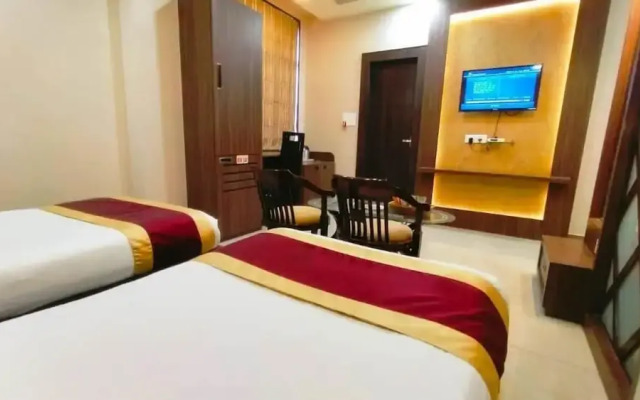 Hotel Ozas Grand