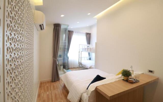 The LOL Elephant Hostel