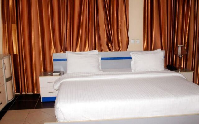 Garden City Marriott Hotel