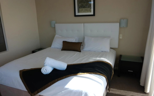 Diamond Island Resort & Penguin viewing – Guest Rooms – Bicheno