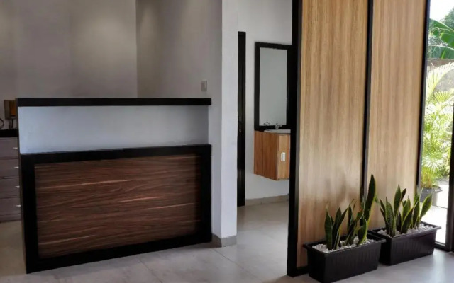 Guest House 555 NKI