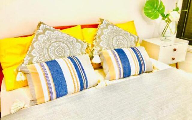 Sunbreeze Sea Side Beach House -150 meters to beach