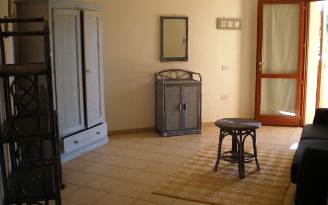 Residence Rena 2000