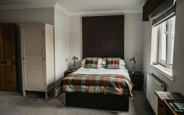Broadford Hotel