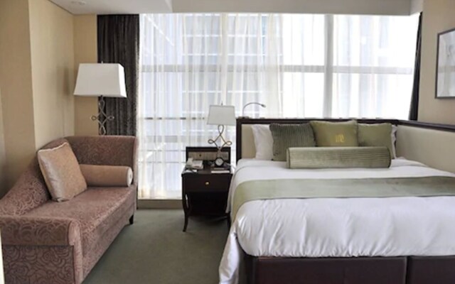 Regal Plaza Hotel & Residence Waigaoqiao