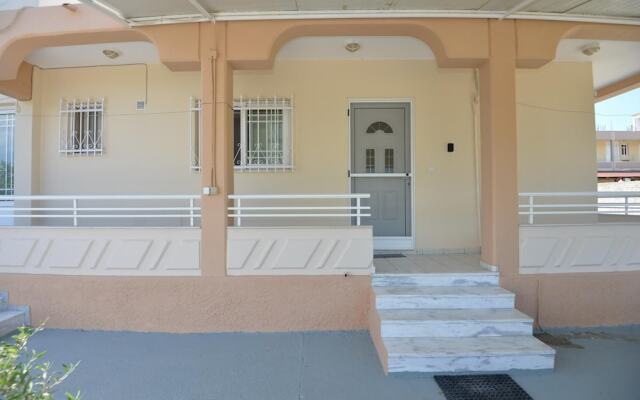 Nina s Apt in Ialysos Near the Beach