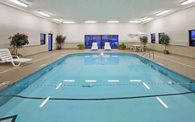 Holiday Inn Express & Suites Lebanon by IHG