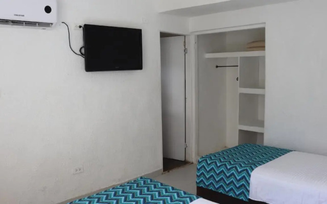 Hotel On Vacation Blue Reef
