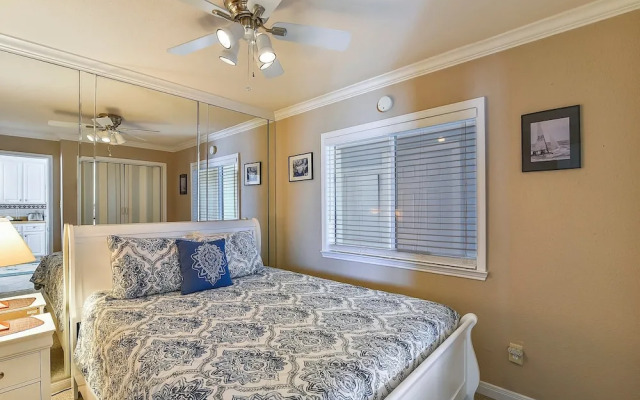 Seascape 1311 2 Bedroom Condo by RedAwning