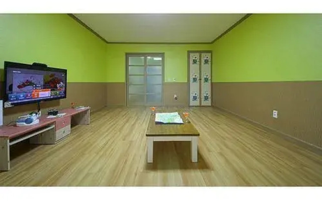 Suncheon Suncheon Bay Deulmaru Pension (Group Room)